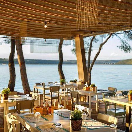 Easyatent Bungalow Tent Lanterna Červar-Porat Exterior foto