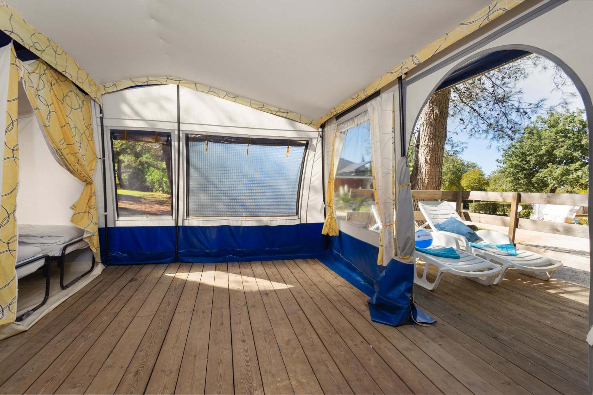Easyatent Bungalow Tent Lanterna Červar-Porat Habitación foto