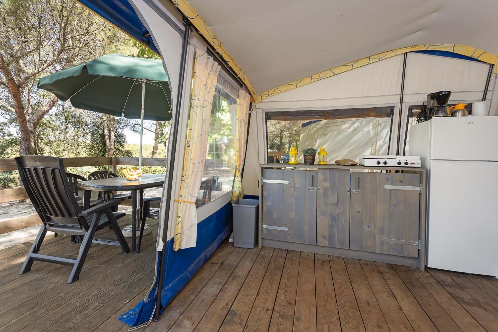 Easyatent Bungalow Tent Lanterna Červar-Porat Habitación foto